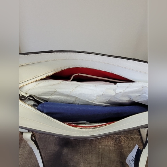 Dooney and Bourke shoulder tote bag Lexington - Picture 5 of 6